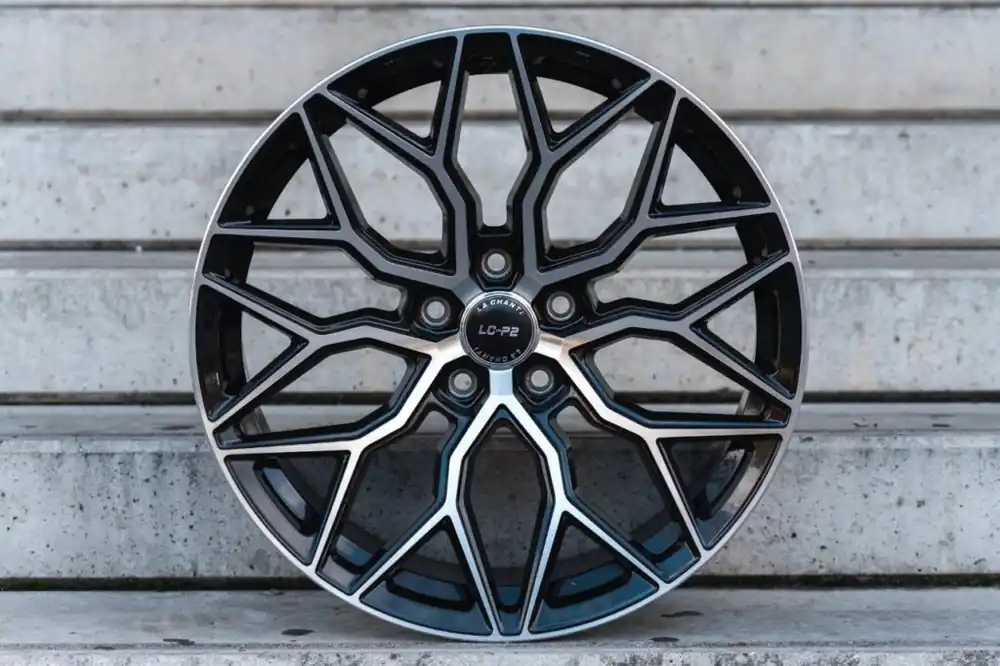 LACHANTI Performance LC-P2 Machined Black 8.5x19 ET42 5x112 Preisreduziert