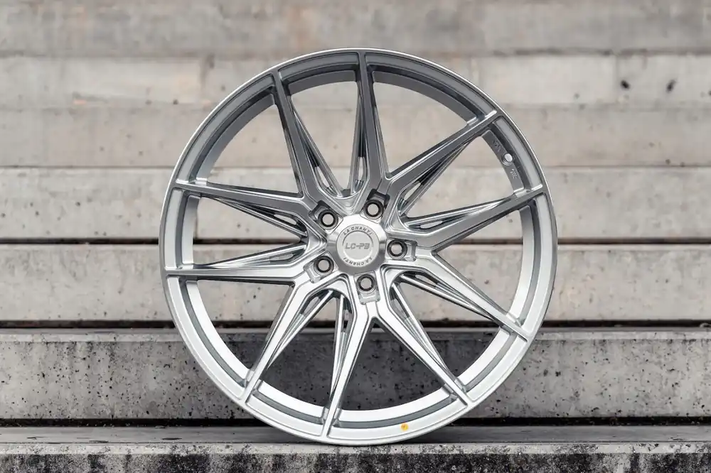 LACHANTI Performance LC-P3 Machined Silver 10x20 ET45 5x120 Top-Preis