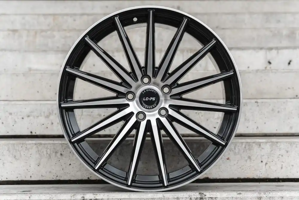LACHANTI Performance LC-P5 Machined Black 8.5x19 ET45 5x112 Saisonangebot